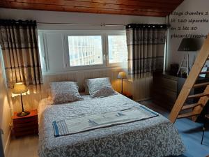 Duplex face Mer au pied des plages exceptionnelle vue mer