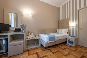 Single Room with Beach Access room in Hotel Metropole