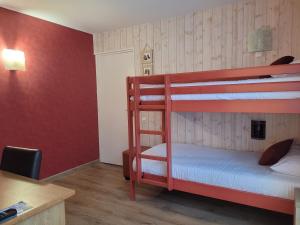 Hotels Brit Hotel des Halles : photos des chambres