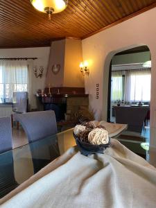 Thomis Sea View Home