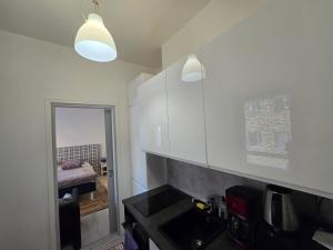 Centric Cozy entire studio in Kallio, Helsinki