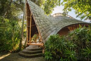 Sunrise House 3bd Bamboo Villa Pool