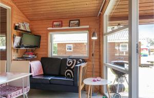 Gorgeous Home In Nexø With Wifi