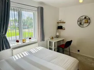 Cozy Room In Oldham, Manchester - 奥尔德姆