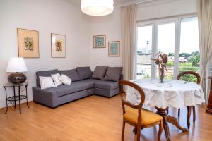 S303 - Sirolo, ampio trilocale in zona tranquilla