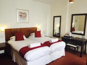 Classic Double Room room in Park Central Hotel