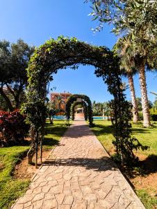 Appartement de plain-pied, piscine et mer