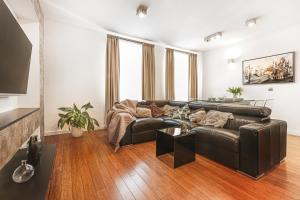 Apartament z Jacuzzi Parking Balkon 2 sypialnie