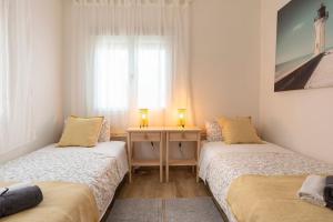 Penthouse 2bedroom w Rooftop Views