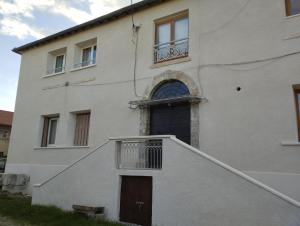 Appartements T2 renove avec parking prive a proximite de LYON : photos des chambres