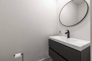 Cajun French House-2 King Beds-Near Sports Complex