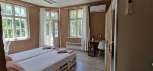 Lambos Corner Varna - Guest Rooms