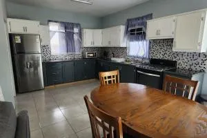 Chic Getaway 2 - 卡纳里斯