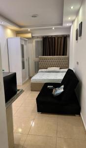 استديو غرفه فندقيه ذات فرش وفيو مميز جدا بقرية بورتو جولف مارينا