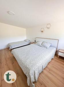 Maisons de vacances Tranquiloue - Gite SPA Honorus - 5min du PuyduFou : photos des chambres