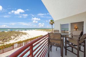 Luxury Direct Ocean Front 1315 sq ft. - Hot Tub Pool