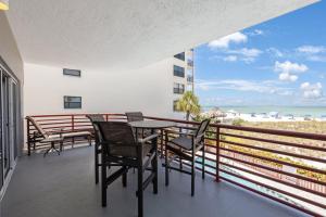 Luxury Direct Ocean Front 1315 sq ft. - Hot Tub Pool
