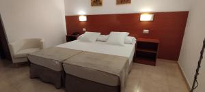 Triple Room room in Hotel Torres Touriño