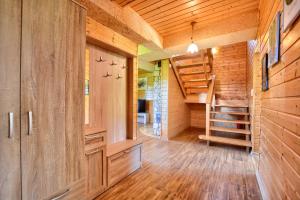 Bieszczady Żubrowe Wzgórze 785-049-543