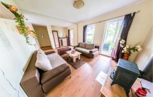 Lovely Home In Sulnowo With Kitchen