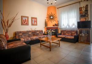 Seabreeze Country House by Golden Host