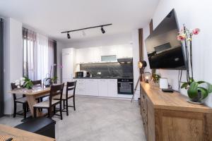 1-Bedroom apartment with Free Private parking