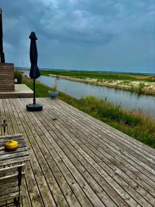 AITVARU TERASOS apartamentai pirmame aukšte su terasa į kanalą