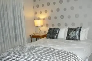 Furnished 3 Bedroom Main House In Bloemfontein - Dan Pienaar