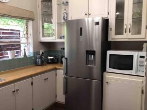 Fully Furnished 3 Bedroom House In in Pentagon Park Bloemfontein