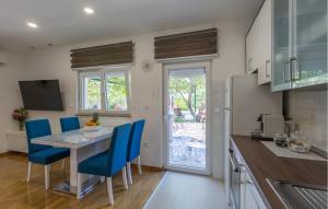 2 Bedroom Beautiful Home In Pula 