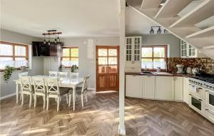 Stunning Home In Perlino With Sauna