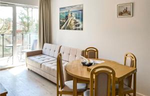 1 Bedroom Stunning Apartment In Mielno
