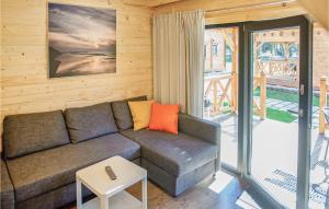 Gorgeous Home In Mrzezyno With Wifi