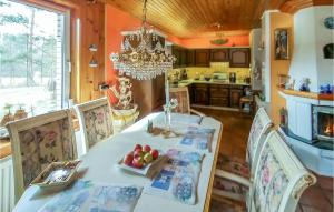 3 Bedroom Awesome Home In Legbad