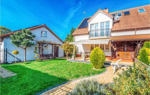 5 Bedroom Stunning Home In Grzybowo