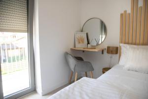 A-Seven Apartments 