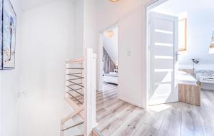 2 Bedroom Beautiful Home In Nowecin