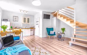 2 Bedroom Beautiful Home In Nowecin