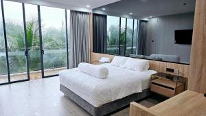 Villa sát biển 5 phòng ngủ Lagi