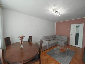 Theatres Backstage-Apartament in centrul orasului