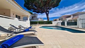 Villa Pinhal 213-CleverDetails- Sleeps 8, Quiet area, walking distance
