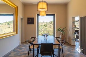 Arte Barocco - Panoramic Home in City Center