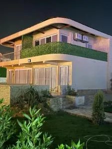 فيلا برايفت بجاردن قرية لاسيرينا العين السخنة شالية راقي يوجد شواية - 苏伊士