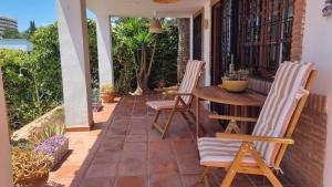 Villa Piscina Climatizada y BBQ cerca de Playa y Centro Histórico 5 habitaciones