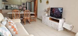Riumar "Conxa", 350m to beach, private pool, On-Site-Service, dog beach