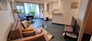 14465 Studio tout confort Mandelieu