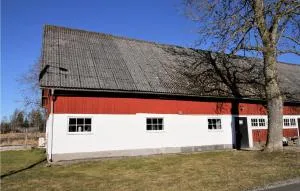 Beautiful Home In Grimslöv With Sauna - Tävelsås