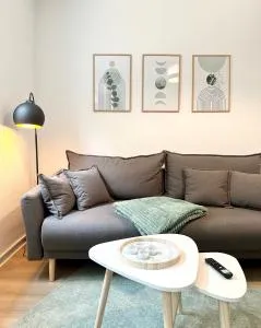 Modernes Apartment mit Queensize-Bett, NETFLIX, Küche, Erdgeschoss, Nähe AMEOS Klinik - Frose