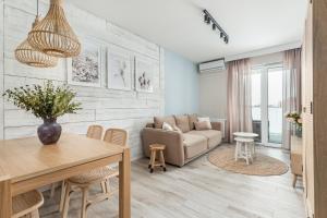Apartament IKAR - 2 pokojowy w kompleksie Platinium Rewal
