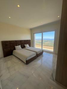 Villa Beni Mejmel avec vue exceptionnelle